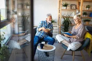 Choosing Between Assisted Living and In-Home Care